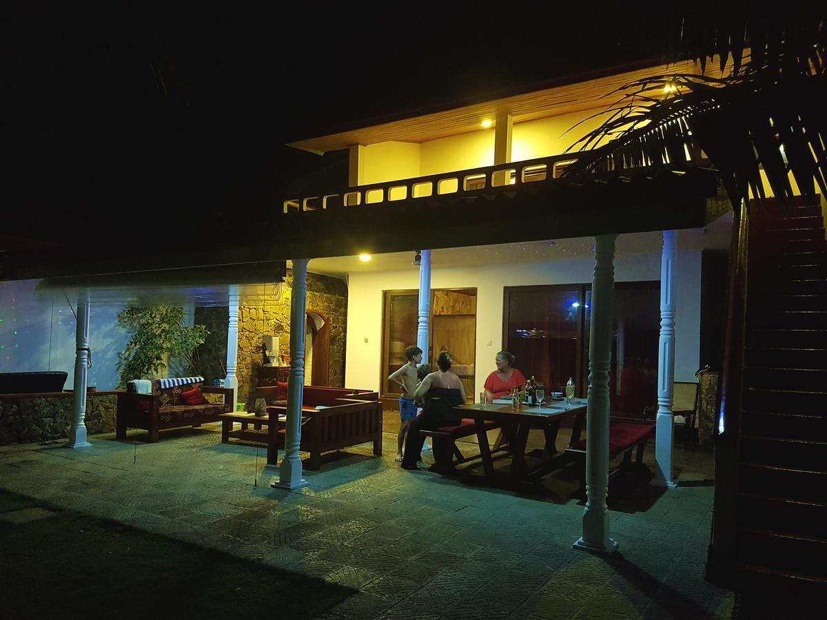 Tropical Beach House Хикадува Екстериор снимка