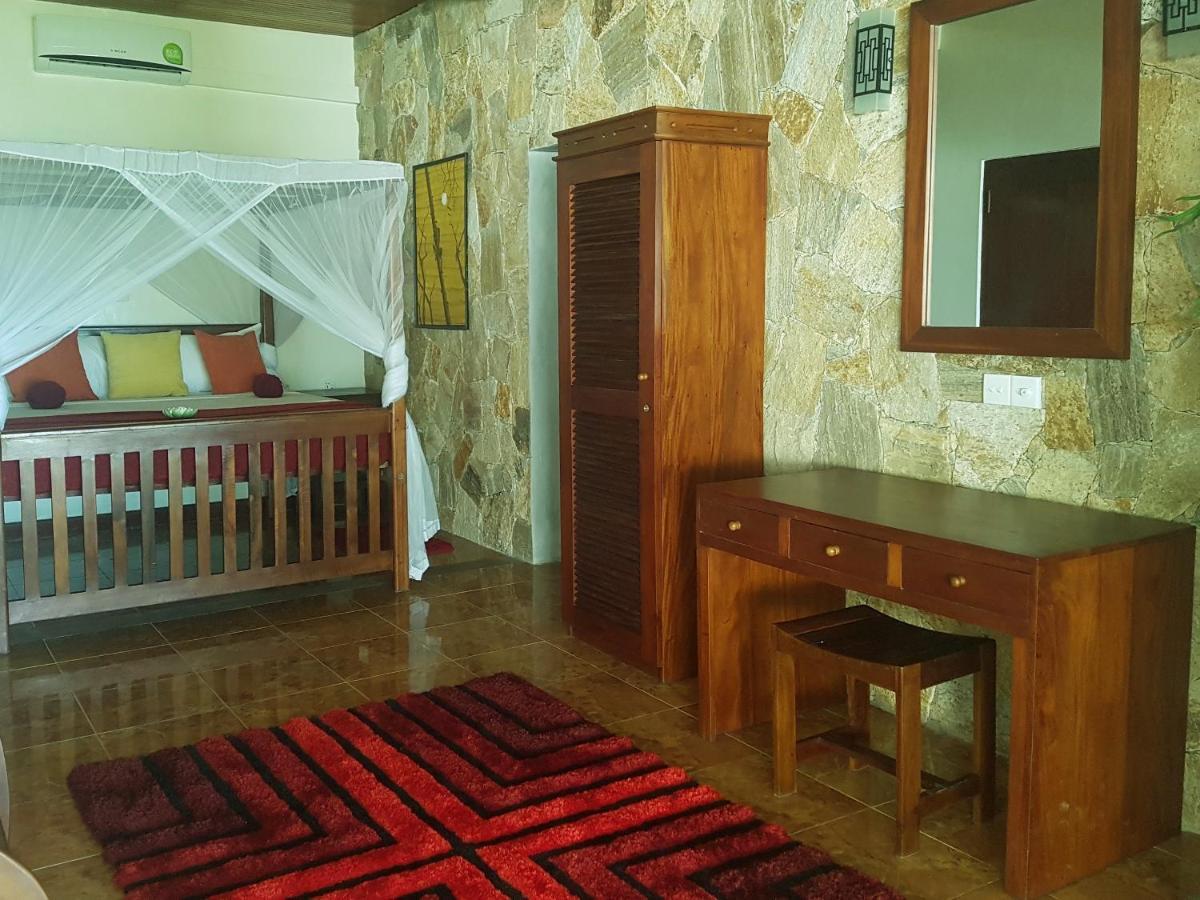 Tropical Beach House Хикадува Екстериор снимка